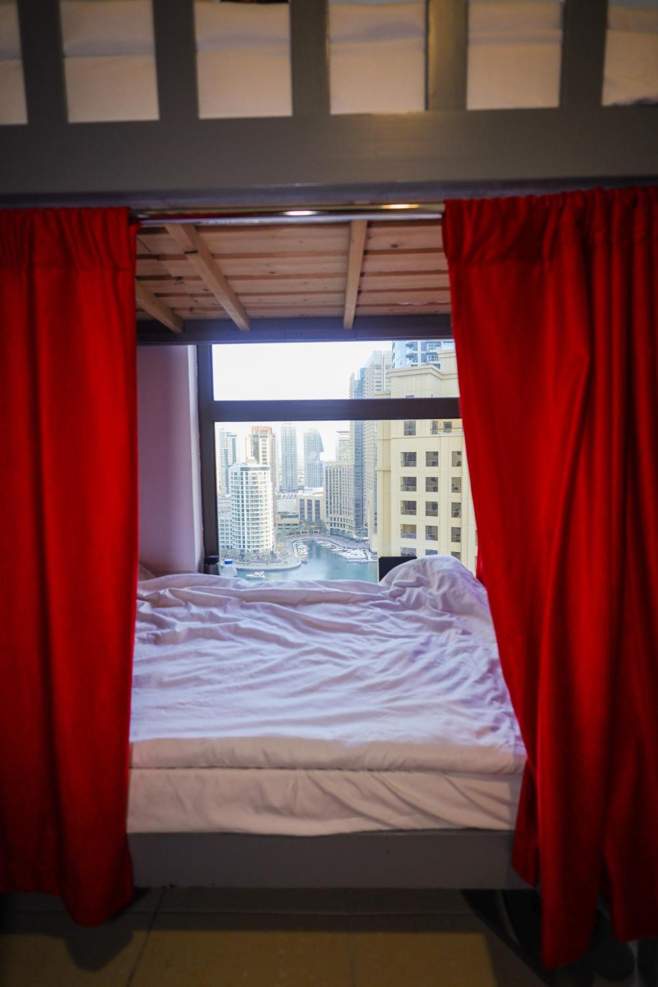 Lunar Hostel - Jbr Dubai Exterior foto